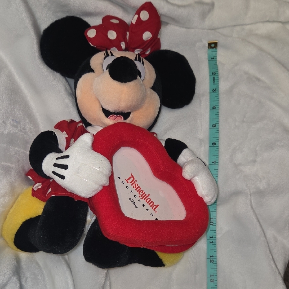 Disneyland Minnie Mouse Plush with‎ Heart Frame - Picture 10 of 11